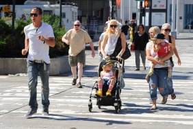 Gavin Rossdale, white t-shirt, ponytail, jeans, tennis shoes, Gwen Stefani, jeans, sunglasses, white blouse